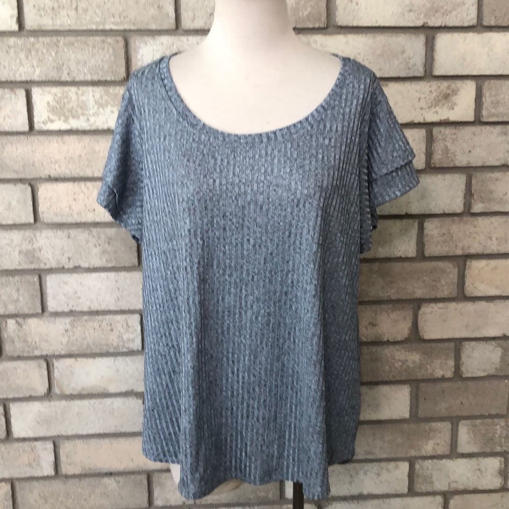 3for$20 blouse xxl runs smaller more like xl